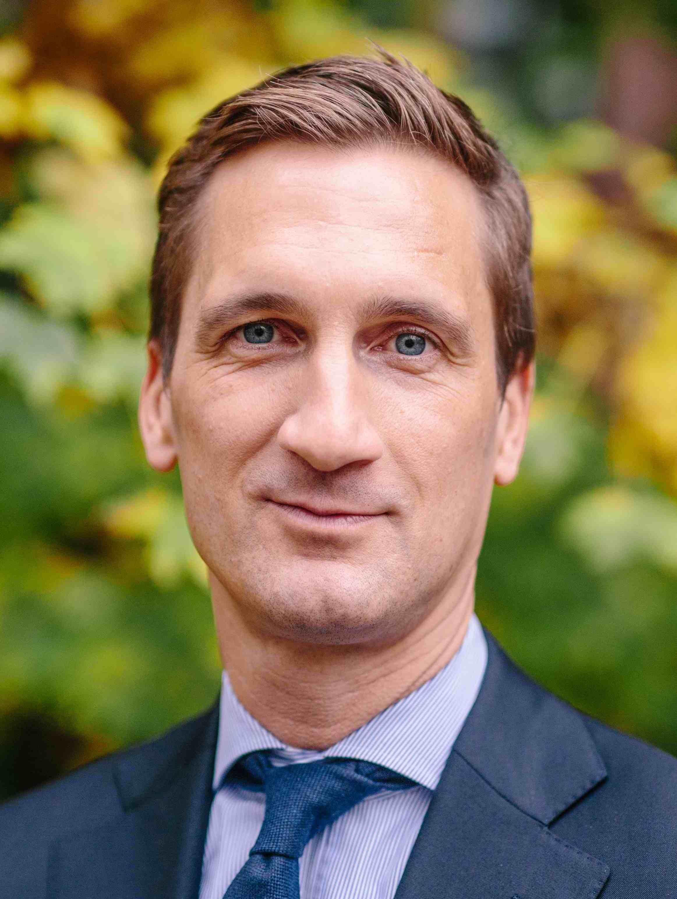 Referent: Prof. Dr. Boris P. Paal