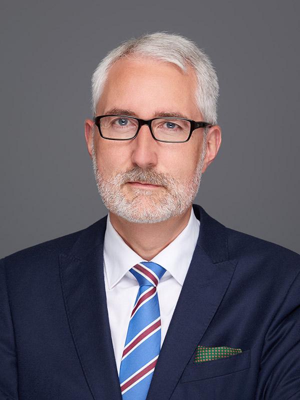 Referent: Dr. Oliver Elzer