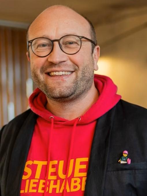 Referent: Philipp Sterzinger